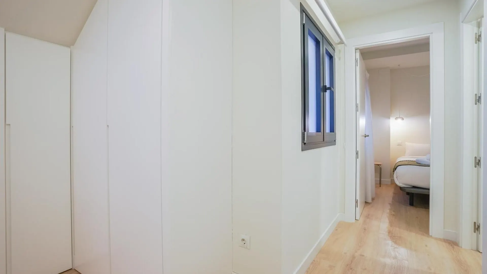 Modern Duplex-2Bedrooms 2Bathrooms-Ventas Madrid Apartment